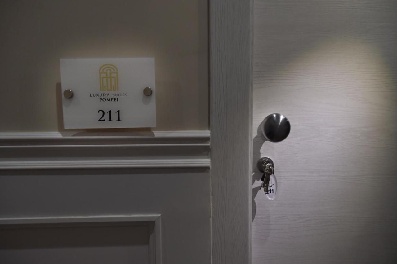 Pompei Luxury Suite ภายนอก รูปภาพ
